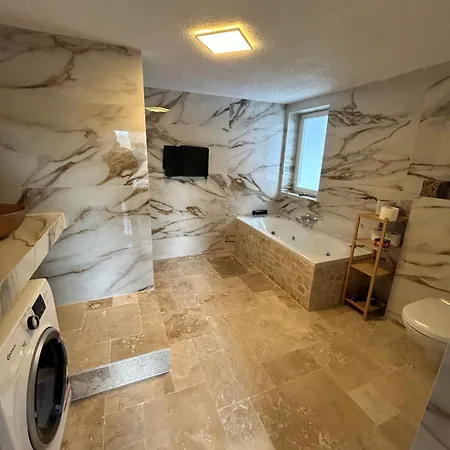 Apartment 2 Zkb 65 M2 Komplette Bad Friedrichshall